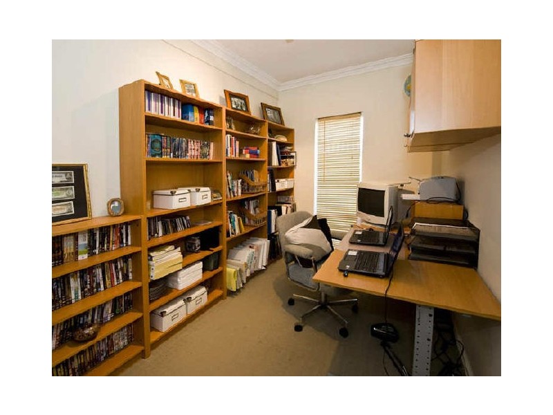 2 Knutsford Crescent, Port Kennedy WA 6172