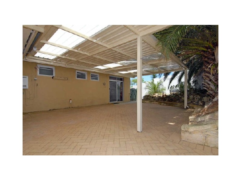 23 Heylmore Road, Medina WA 6167