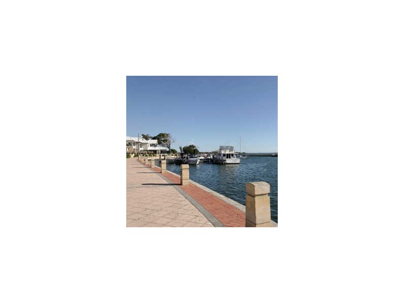 1 Lancelin Way, Erskine WA 6210