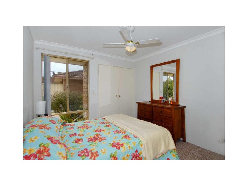 9/98 Simpson Ave, Rockingham WA 6168