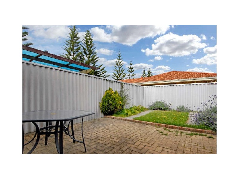9/98 Simpson Ave, Rockingham WA 6168