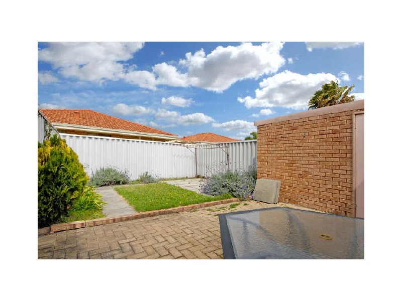 9/98 Simpson Ave, Rockingham WA 6168