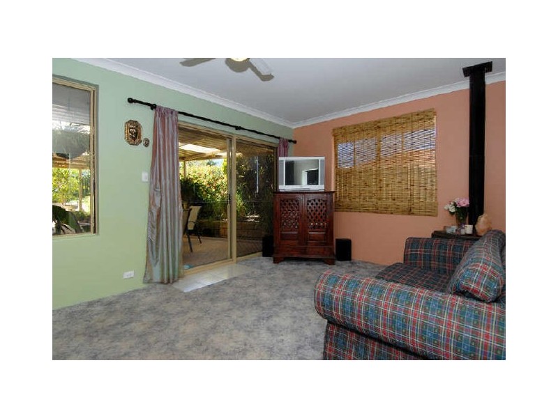 7 Noumea Place, Waikiki WA 6169