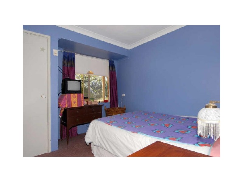 7 Noumea Place, Waikiki WA 6169