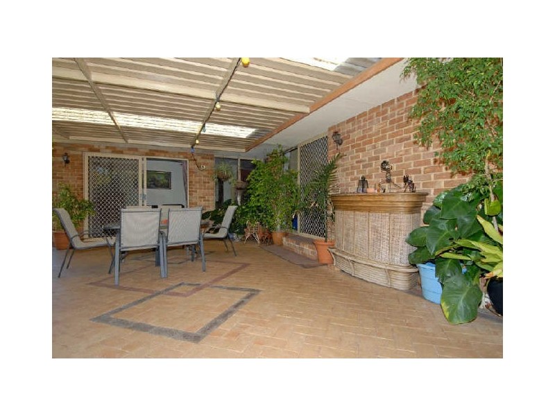 7 Noumea Place, Waikiki WA 6169