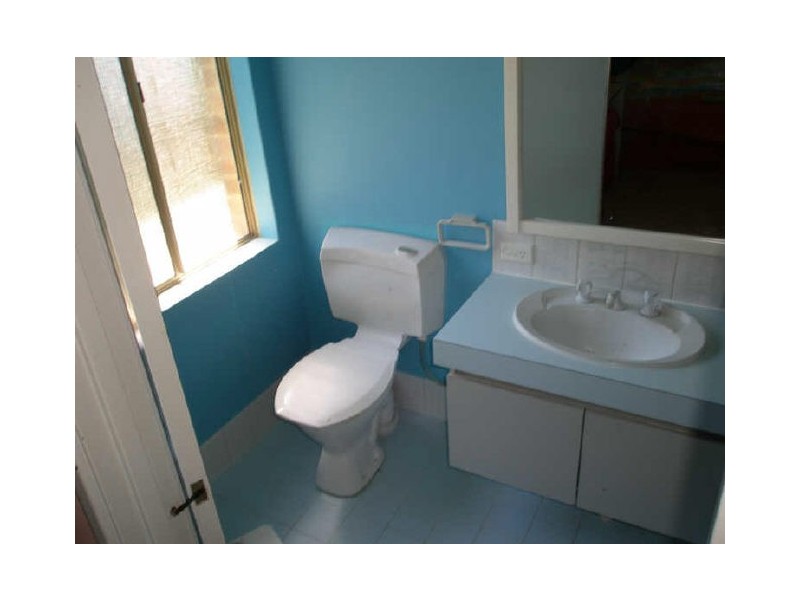 7 Noumea Place, Waikiki WA 6169