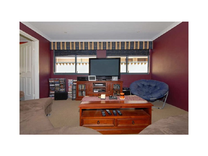 17 Riviera Vista, Port Kennedy WA 6172