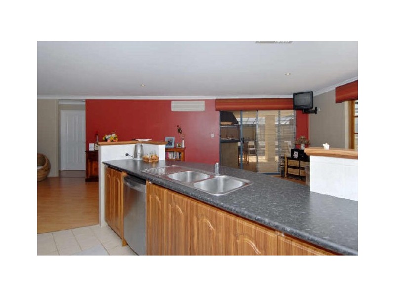 17 Riviera Vista, Port Kennedy WA 6172