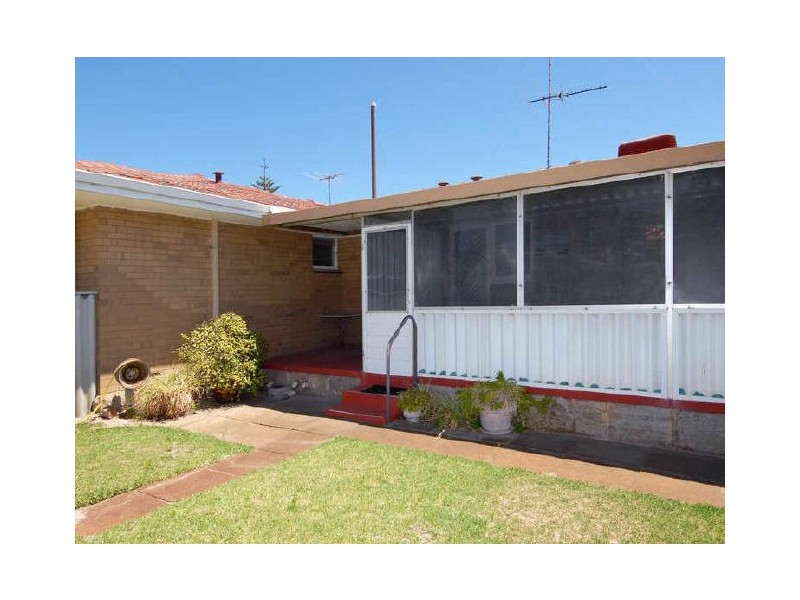 1/51A Thorpe Street, Rockingham WA 6168