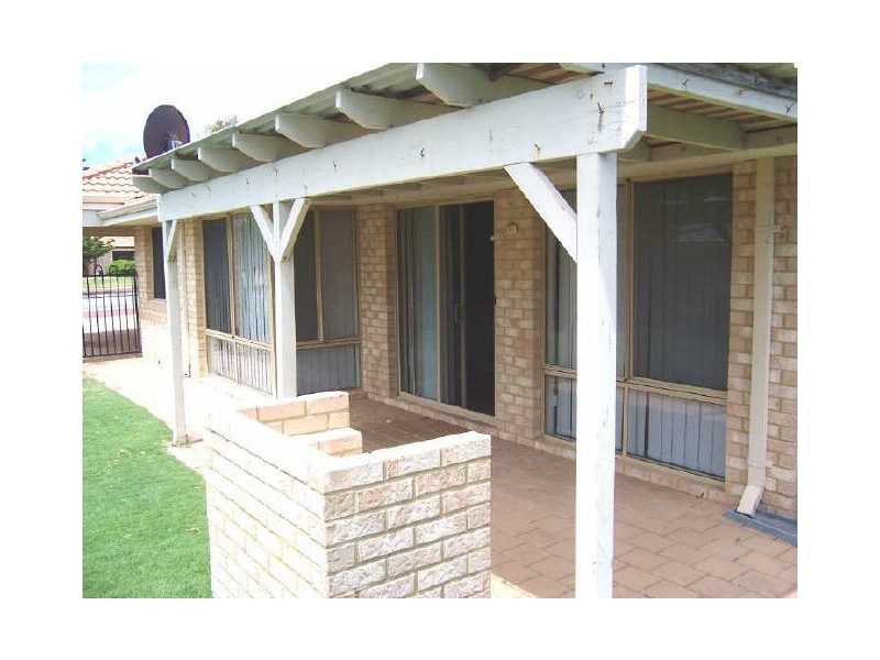 124 Grand Ocean Blvd, Port Kennedy WA 6172