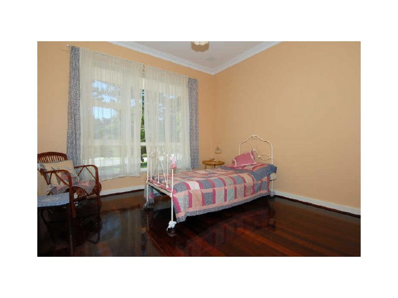 41 McKenzie Road, Shoalwater WA 6169