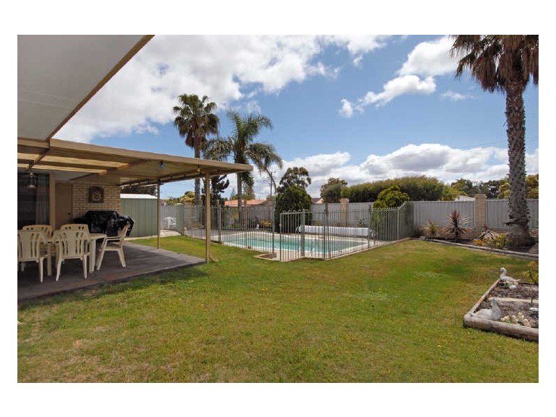 1 Welch Way, Warnbro WA 6169