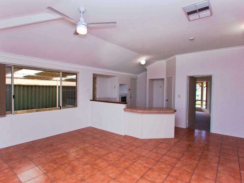 2 Mackerel Close, Warnbro WA 6169