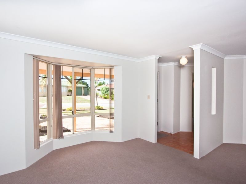 2 Mackerel Close, Warnbro WA 6169