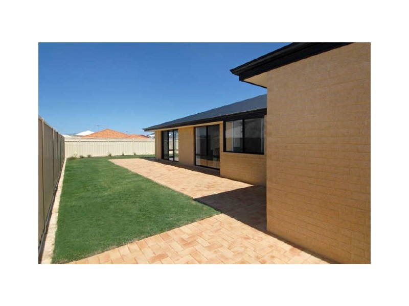 17 Cleland Crescent, Baldivis WA 6171