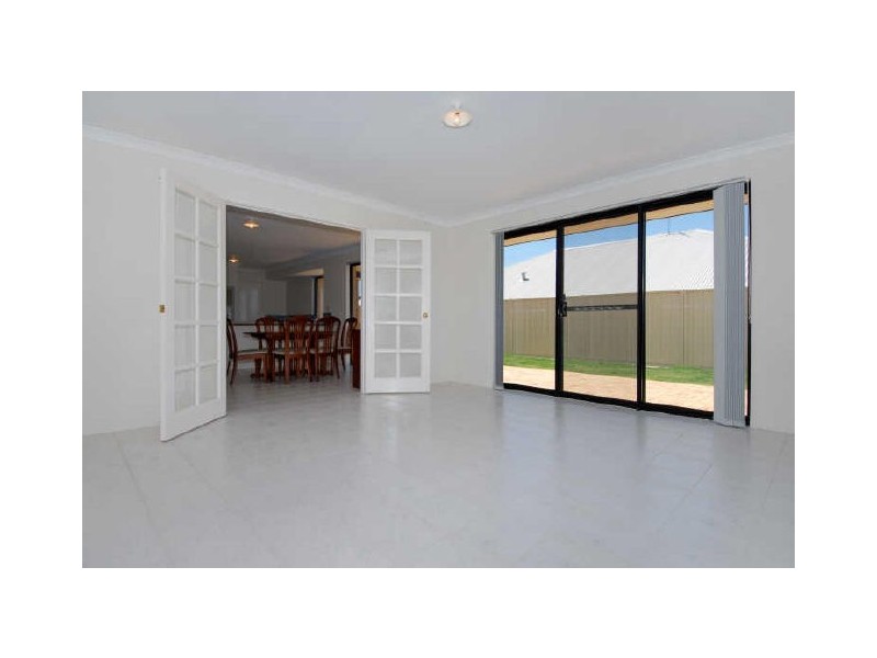 17 Cleland Crescent, Baldivis WA 6171