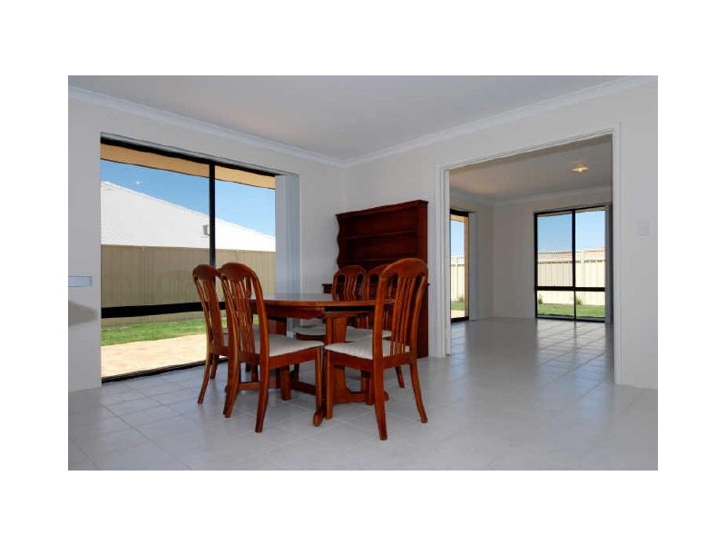 17 Cleland Crescent, Baldivis WA 6171