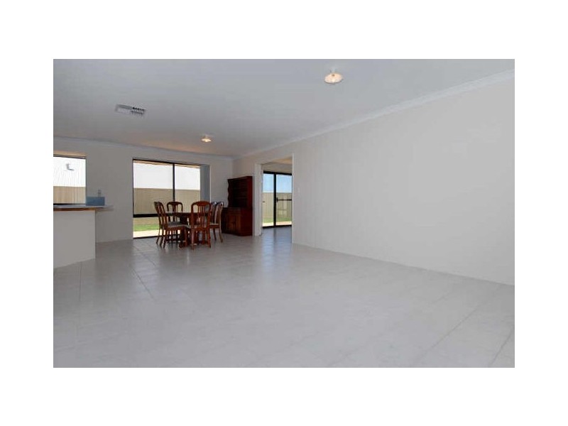 17 Cleland Crescent, Baldivis WA 6171