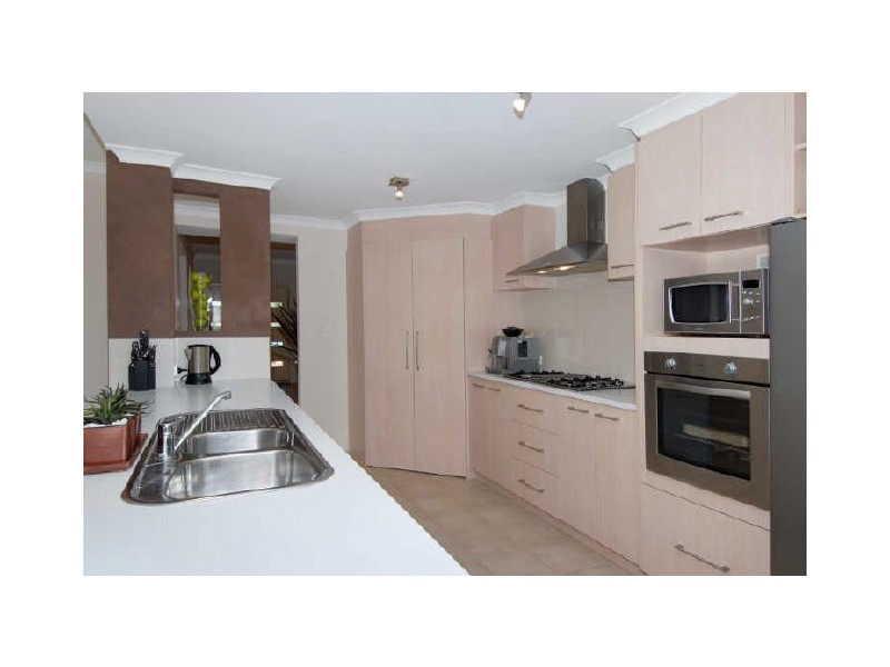 10 Olympic Place, Rockingham WA 6168