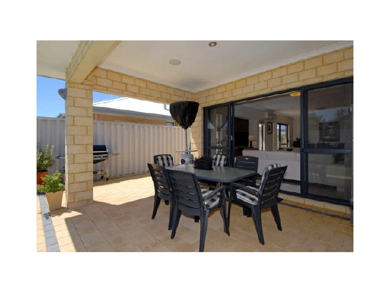 10 Olympic Place, Rockingham WA 6168