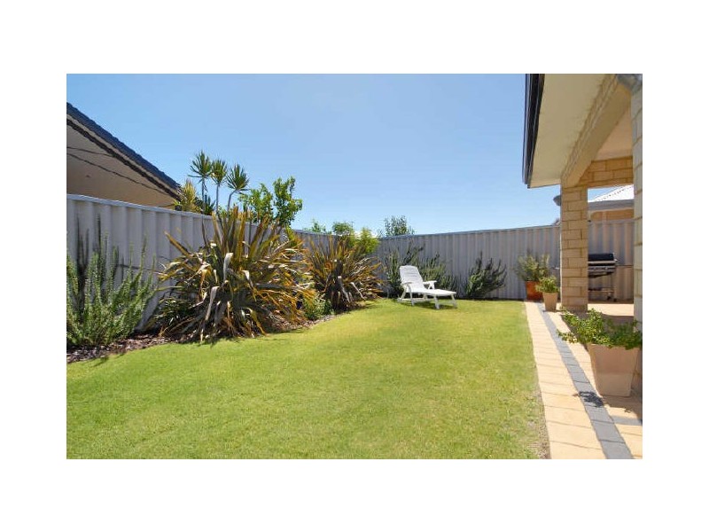 10 Olympic Place, Rockingham WA 6168