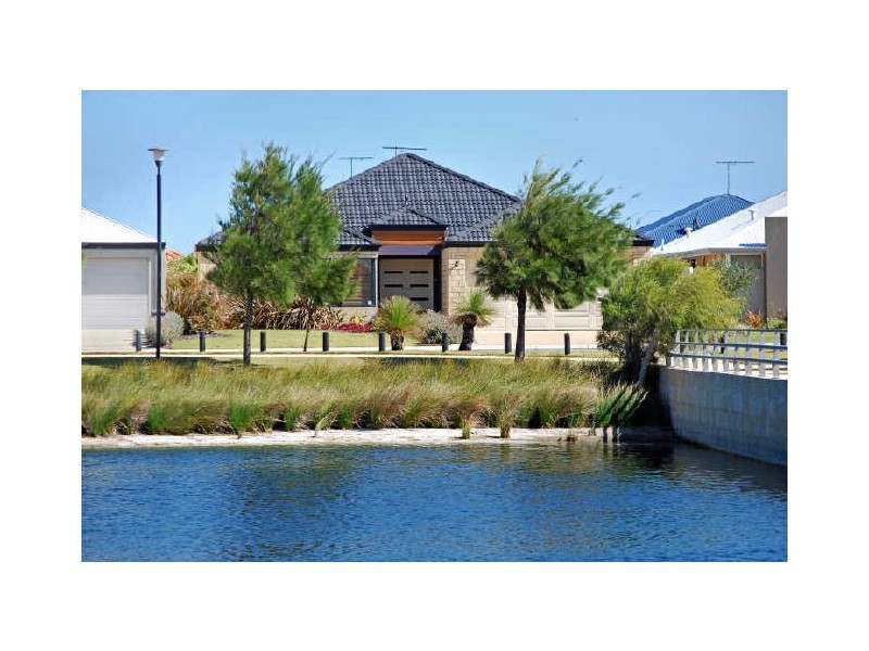 10 Olympic Place, Rockingham WA 6168