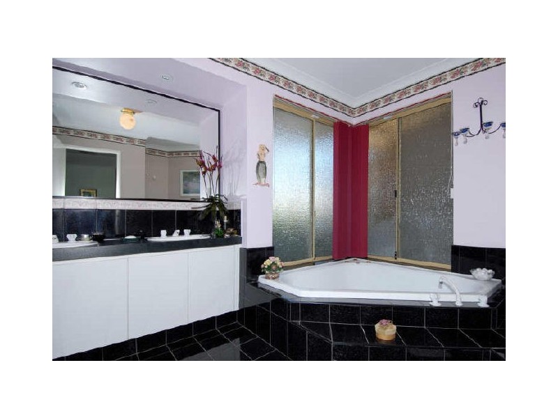 10 Fathom Ramble, Waikiki WA 6169