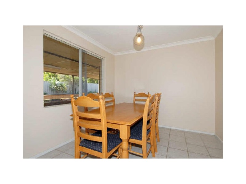 26 Kerswell Way, Warnbro WA 6169