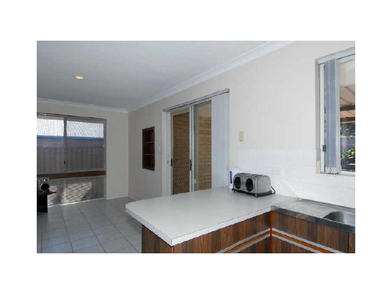 26 Kerswell Way, Warnbro WA 6169