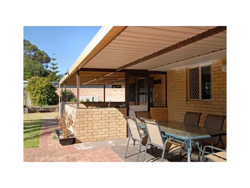 26 Kerswell Way, Warnbro WA 6169