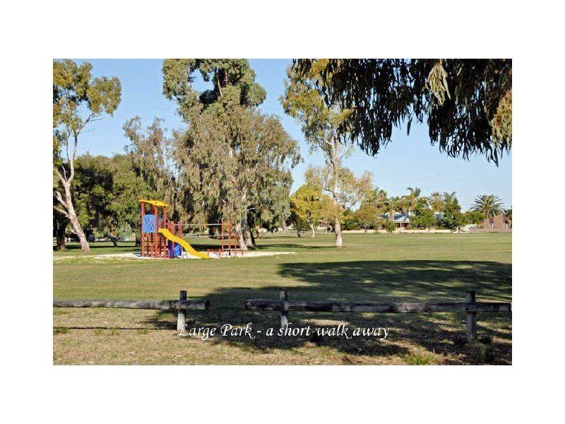 26 Kerswell Way, Warnbro WA 6169