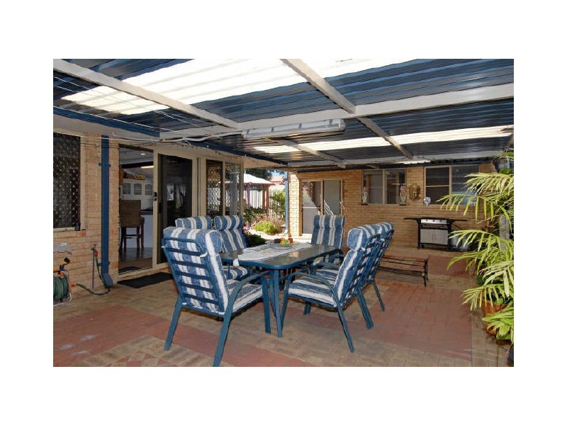 1/18A Vaux Street, Rockingham WA 6168