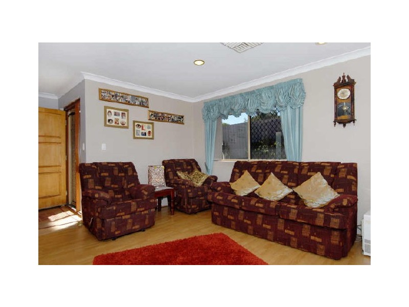 1/18A Vaux Street, Rockingham WA 6168