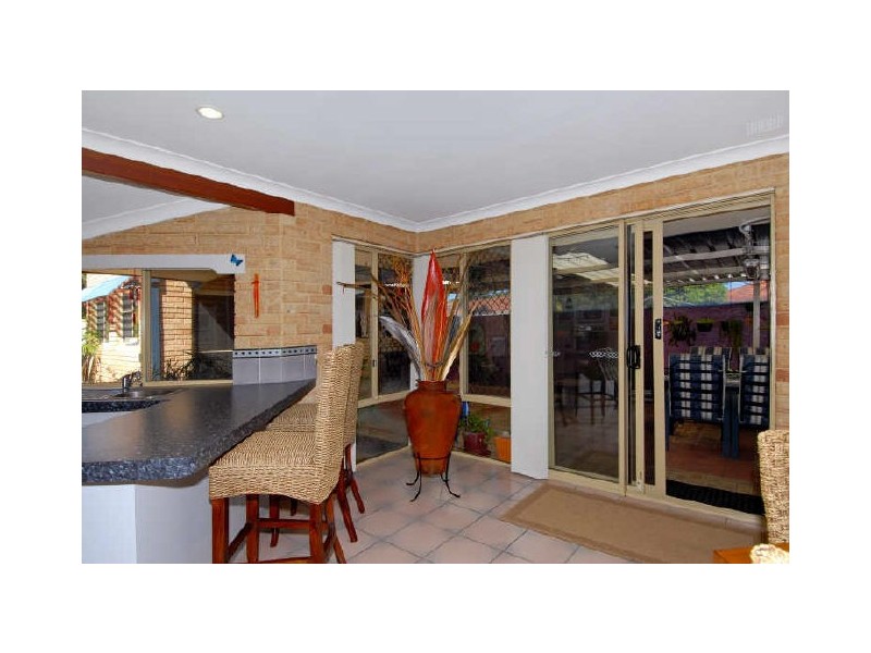 1/18A Vaux Street, Rockingham WA 6168