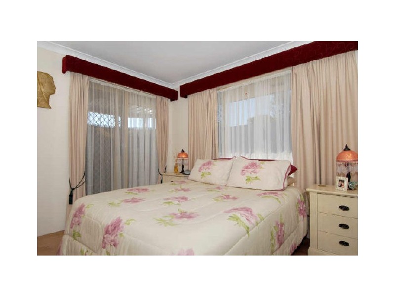 1/18A Vaux Street, Rockingham WA 6168