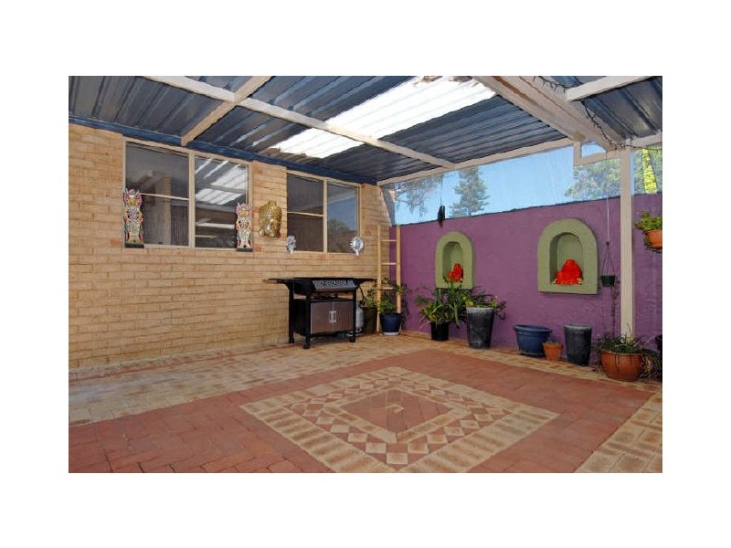 1/18A Vaux Street, Rockingham WA 6168