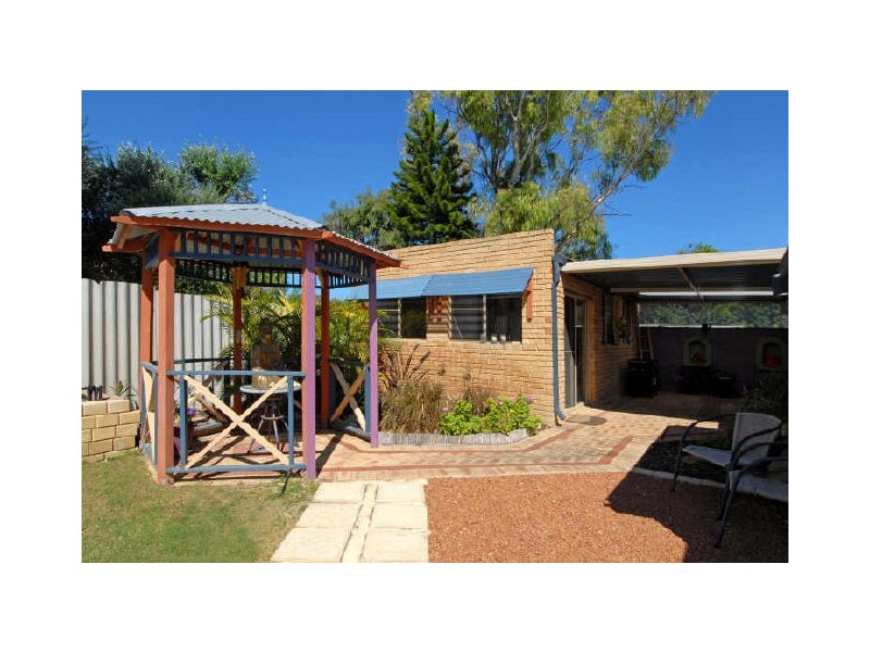 1/18A Vaux Street, Rockingham WA 6168