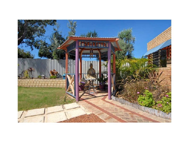 1/18A Vaux Street, Rockingham WA 6168