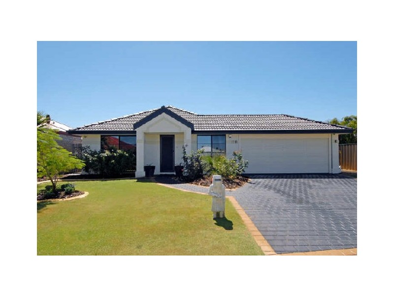 17 Pamplona Boulevard, Port Kennedy WA 6172