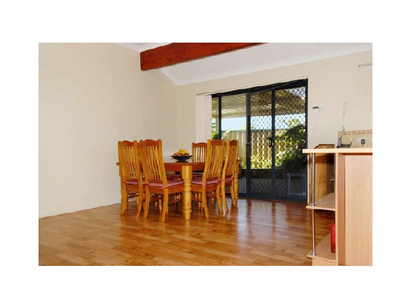 17 Pamplona Boulevard, Port Kennedy WA 6172