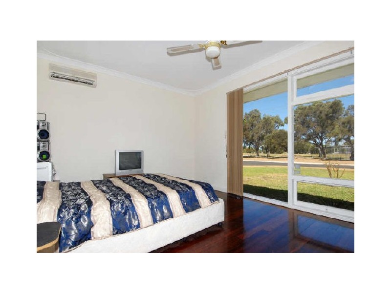 12 Centaurus Street, Rockingham WA 6168