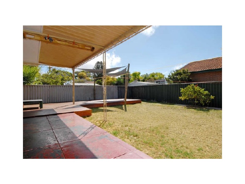 12 Centaurus Street, Rockingham WA 6168