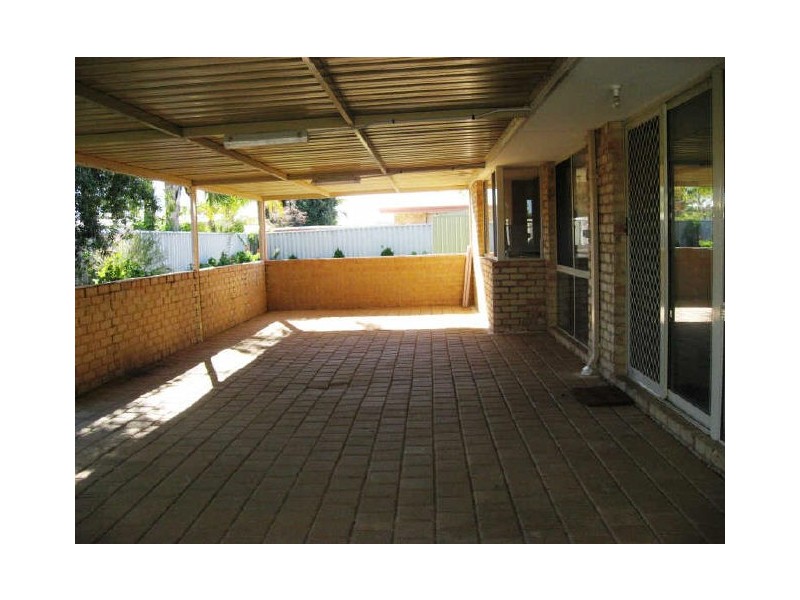 1 Hilo Place, Warnbro WA 6169