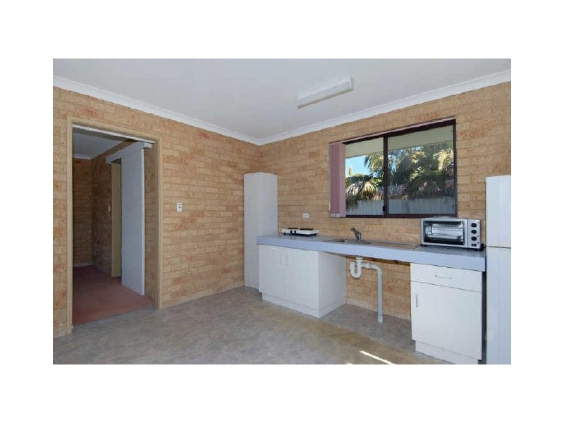 3 Montego Close, Safety Bay WA 6169