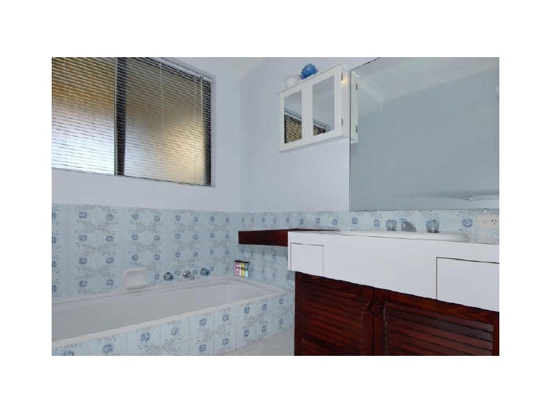 3 Montego Close, Safety Bay WA 6169