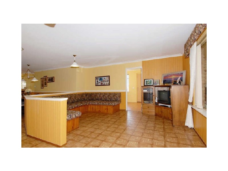 120 Woodbridge Drive, Cooloongup WA 6168