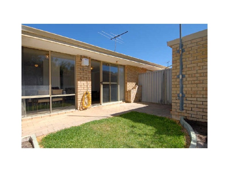 8/96 Simpson Ave, Rockingham WA 6168