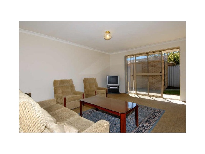 8/96 Simpson Ave, Rockingham WA 6168