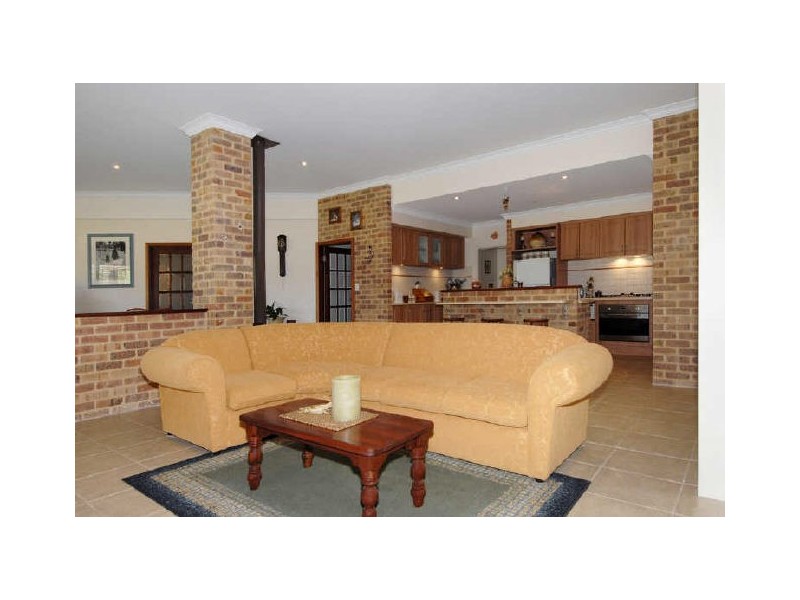 23 Egerton Drive, Serpentine WA 6125