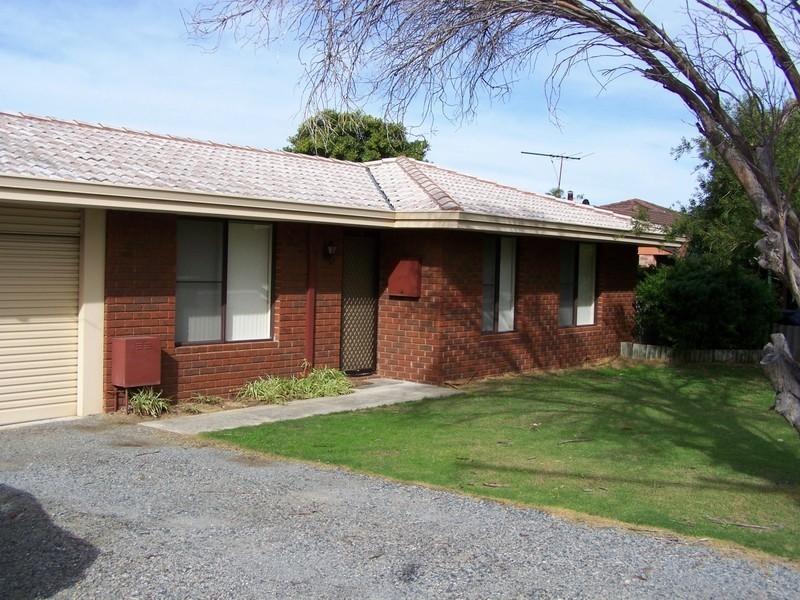 15 Erindoon Way, Waikiki WA 6169